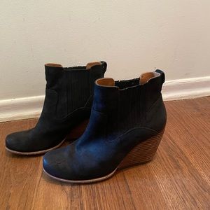 Kork-Ease black wedge Chandra booties size 6.5 great condition